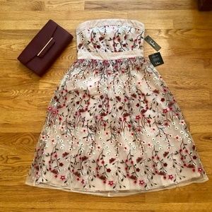 🌸 Lulu's 🌸 Strapless Floral Midi Dress